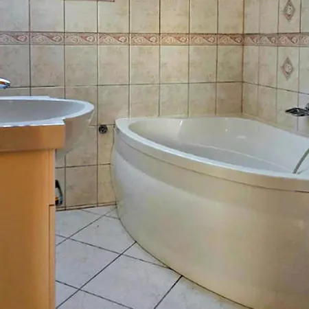 Апартаменты Gorgeous In With House Sea View Мсьцице